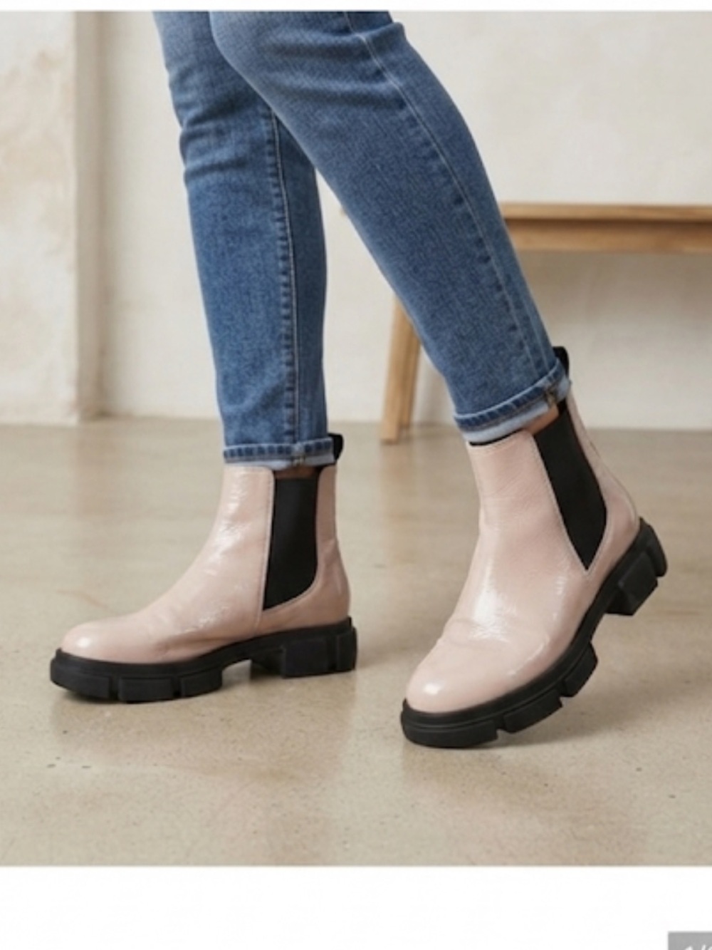 𝅺L’IDEA by Lori Patent Leather Chunky Lug Sole Chelsea‎ Boots Size 39